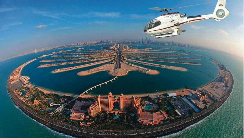 See Dubai Like Never Before on a Helicopter Ride