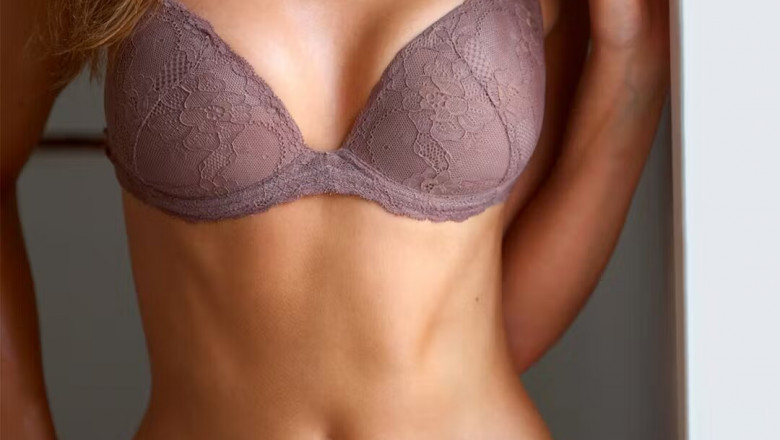 What Sets the Best Breast Reduction Surgeons in dubai Apart in Terms of Patient Care?