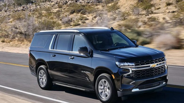Experience Unrivaled Elegance: Famous Drive, The Best Luxury Chauffeur Service in Los Angeles