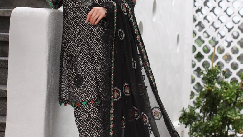 Experience the Elegance: Shopping Charizma 3Pc Unstitched Suits