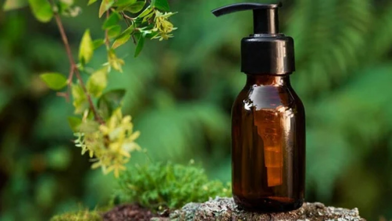 Bhringraj Hair Oil Benefits: Ayurvedic Remedy for Hair Growth & Shine