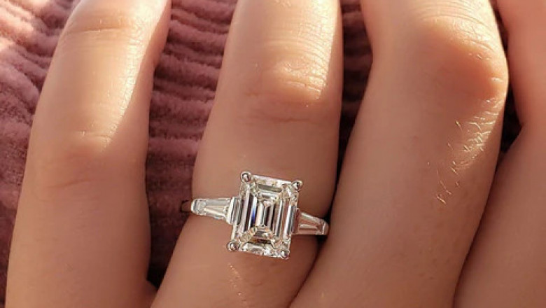 Emerald Cut Rings That Blend Luxury with Simplicity