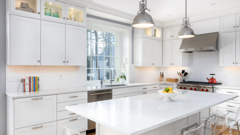 7 Elegant Countertop Features That Impress Instantly