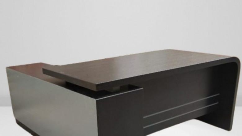 Key Features to Look For When You Buy Manager Office Tables in Lahore