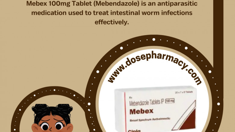 How does Mebendazole work to kill parasites?