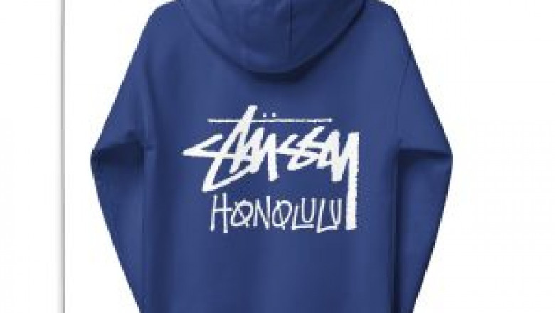 Stüssy Reinvents Streetwear With Bold Prints and Relaxed New Silhouettes