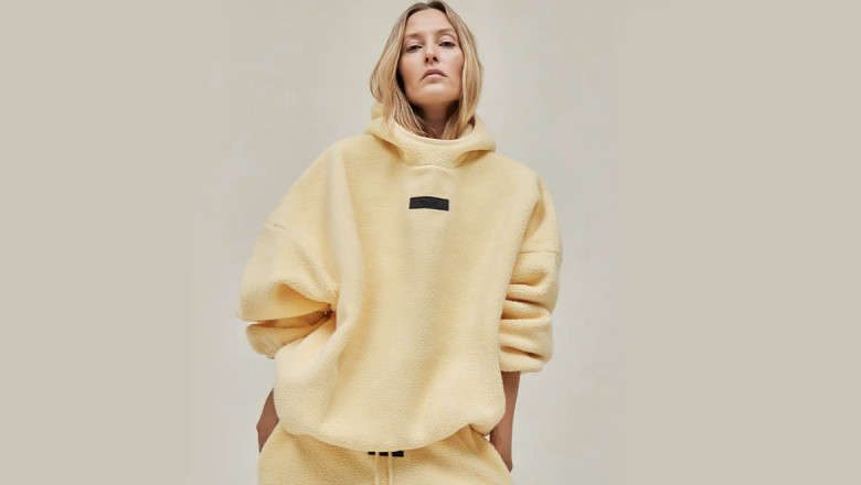Essential Hoodie: How to Look Stylish and Feel Comfortable