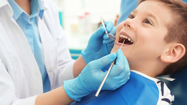 When Should Your Child First See a Dentist? A Parent’s Guide
