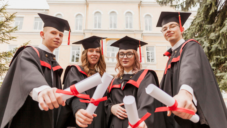 How An Online DBA Program Can Help You With Business Skills?