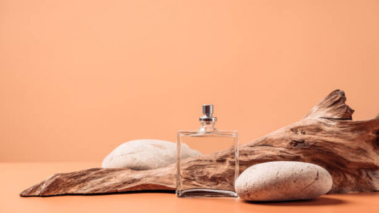 Dive Into Freshness: Discover the Best Aqua Perfume for Men